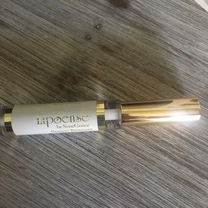 Lip sense OOPS remover